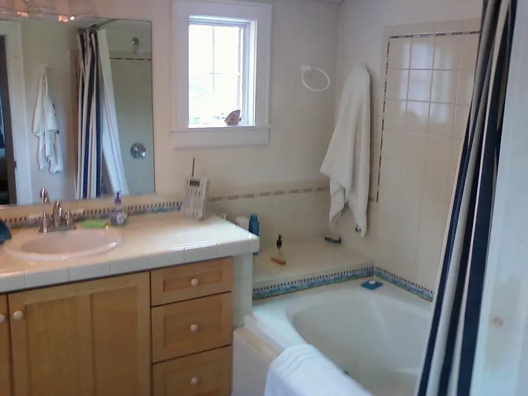 56 Williams Rd — Photo 10