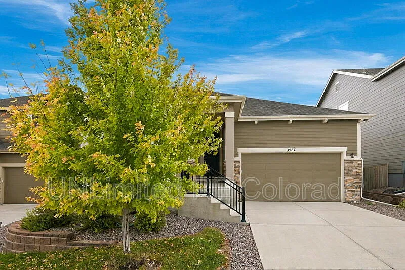 3 bed, 3715 sqft, $3,000 — Photo 4