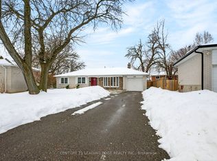 24 Lincoln Green Dr, Markham, ON L3P1R5