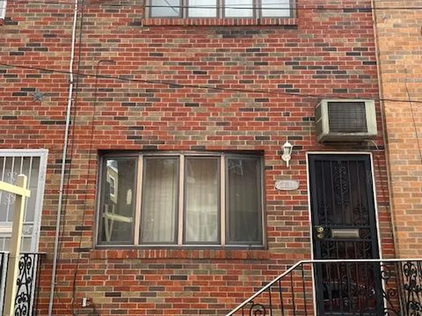 2311 S Alder St, Philadelphia, PA 19148