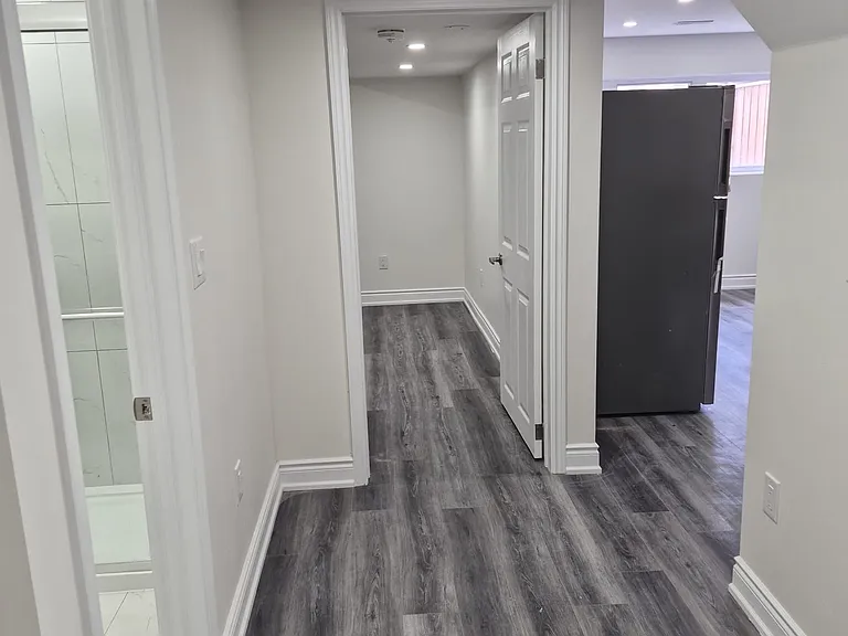 2129 Wilson St — Photo 9