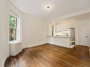 35 Pineapple St APT 3A, Brooklyn, NY 11201