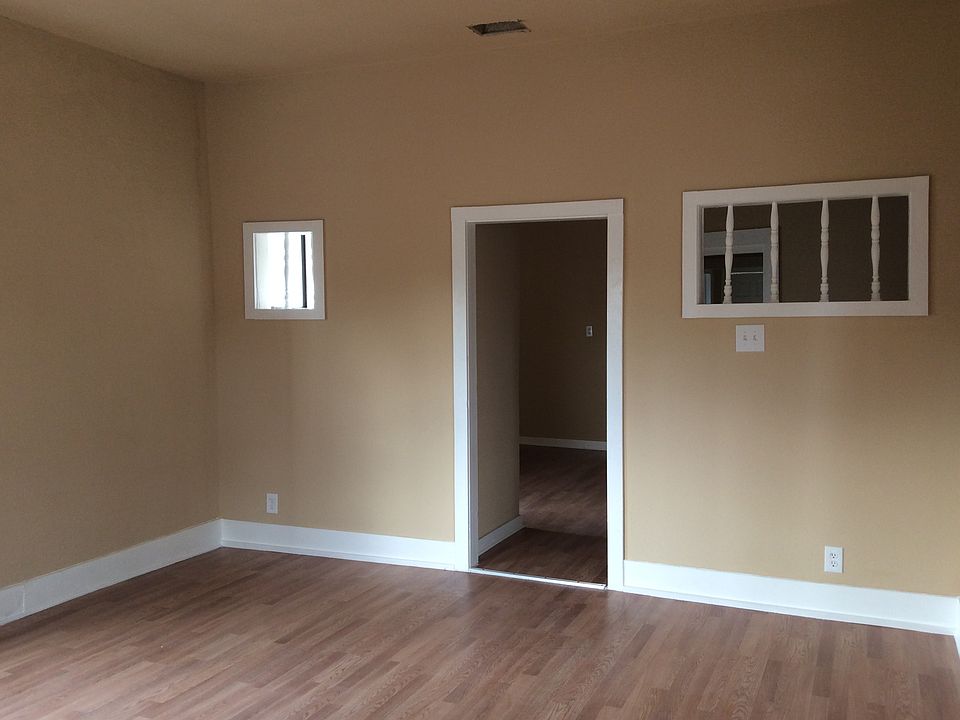 2nd image of 547 Gladstone