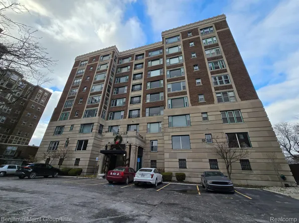 8120 E Jefferson Ave APT 4D, Detroit, MI 48214