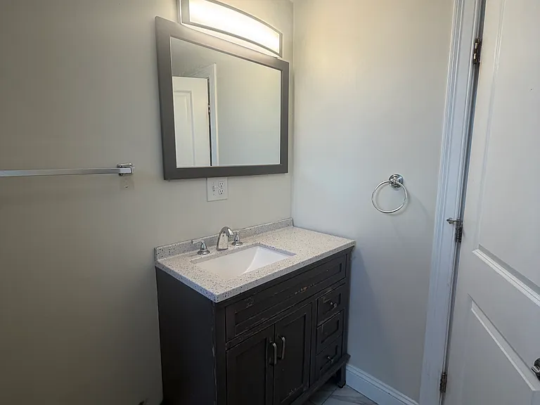9 Nottingham St #1 — Photo 16
