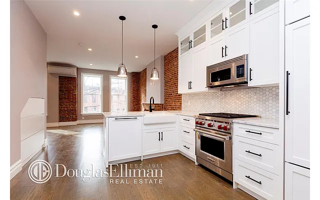 Sold by Douglas Elliman | media 10