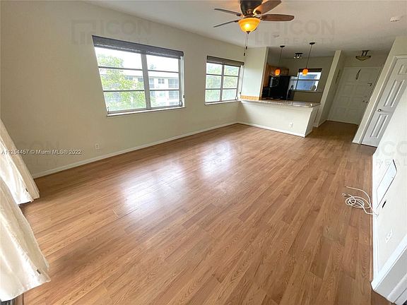4th image of 1400 NE 57th St APT 308