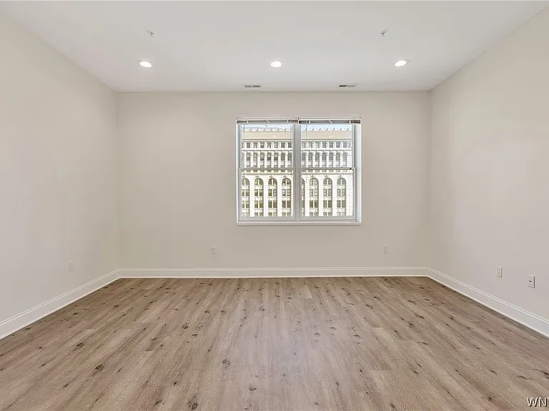 251 Main St #404 — Photo 27