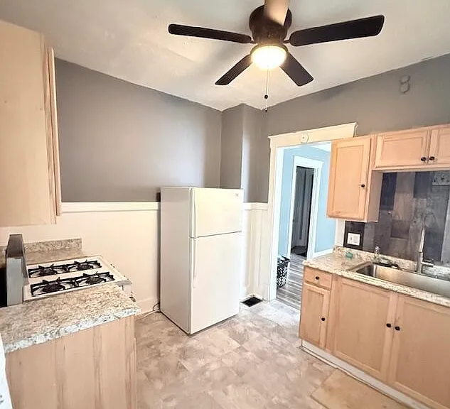 820 S 42nd St #820 — Photo 4