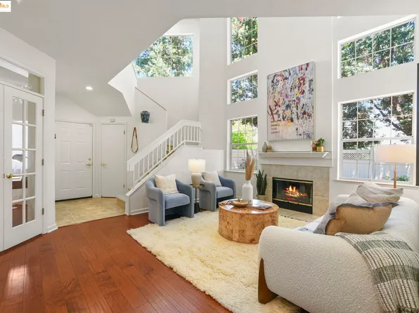 2714 Beach Head Way, Richmond, CA 94804