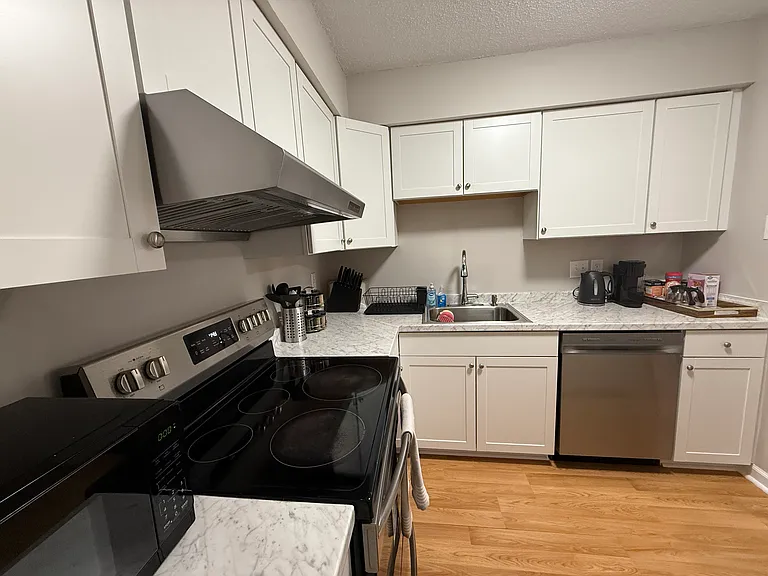 107 Old Cooper Sq — Photo 4