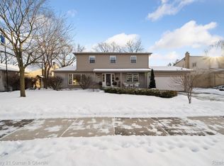 40315 Ivywood Ln, Plymouth, MI 48170