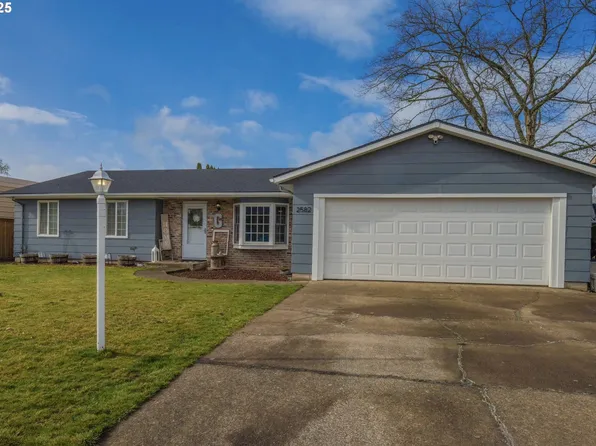2582 20th St, Springfield, OR 97477