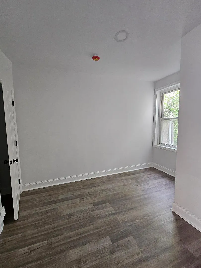 6403 Glenmore Ave - A - 6403 Glenmore Ave — Photo 3