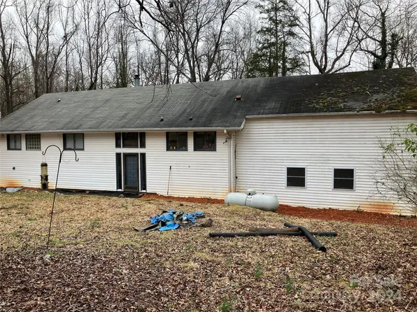 2250 Oak Grove Cir, Midland, NC 28107