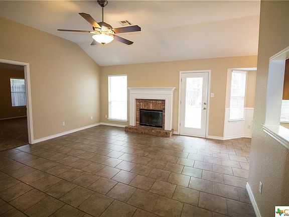 5th image of 1818 Waterbury Ct