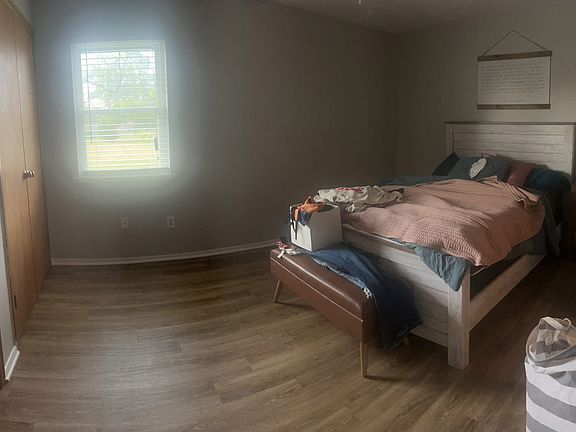 5th image of 710 E Redbud Ct #710