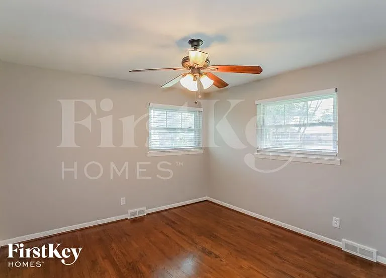 3439 Timberview Rd — Photo 12