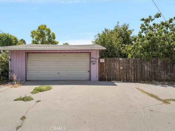 18634 Saticoy St, Reseda, CA 91335