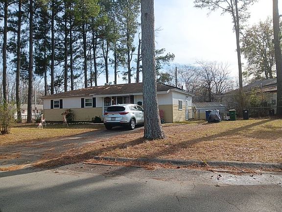 2nd image of 908 Greendale Dr