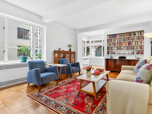 20 East 35th Street image 1 of 11