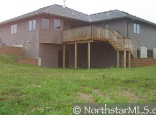 201 10th St, Goodhue, MN 55027