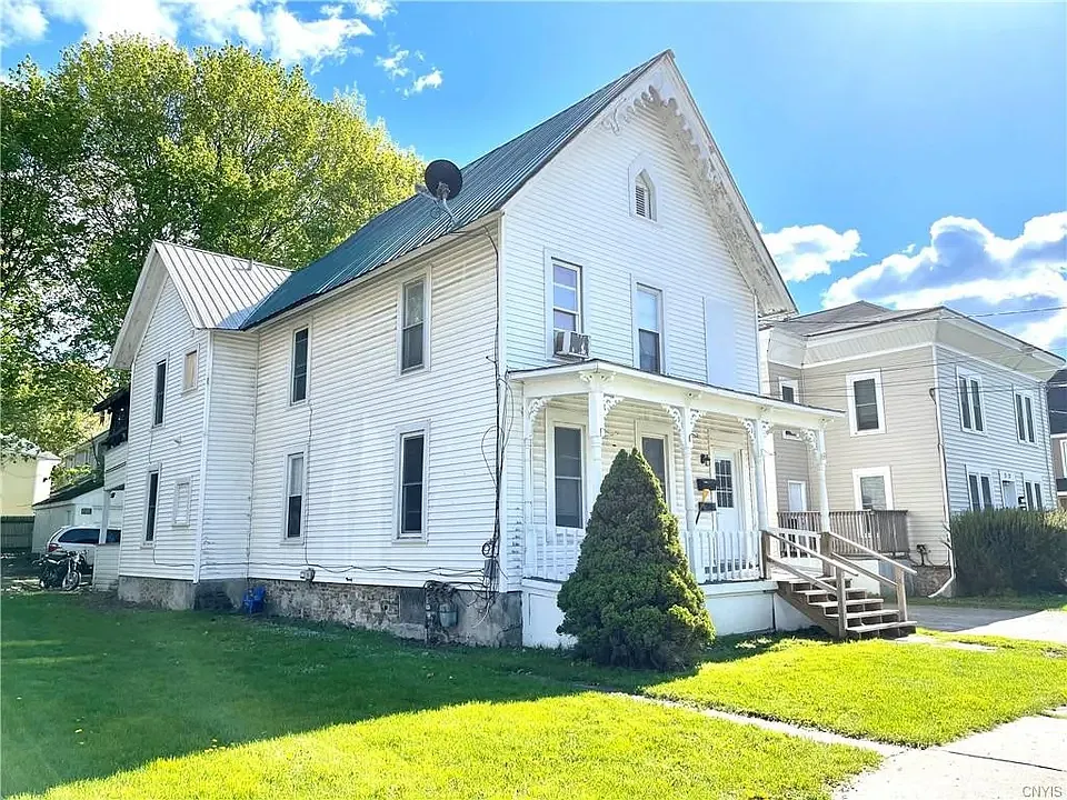 Building Photo - 69 Maple Ave #2