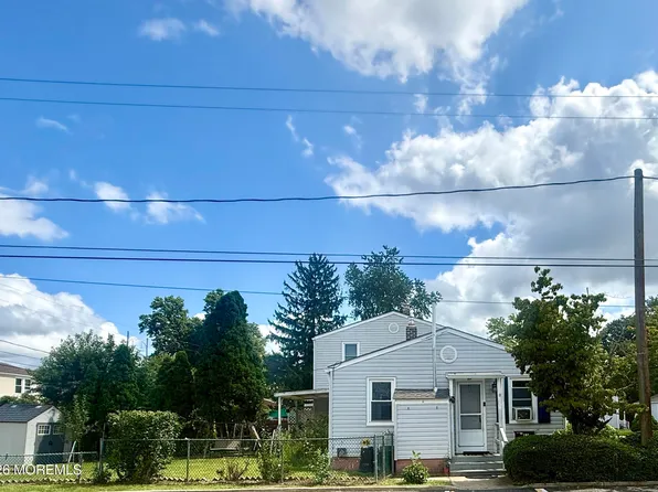98 Belshaw Avenue, Shrewsbury Twp, NJ 07724
