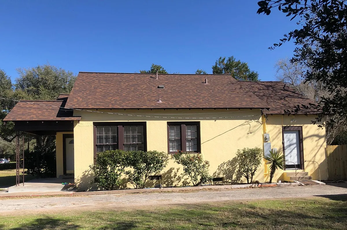 Right Side View of House @ 1614 St. Vincent Street - 1614 Saint Vincent St