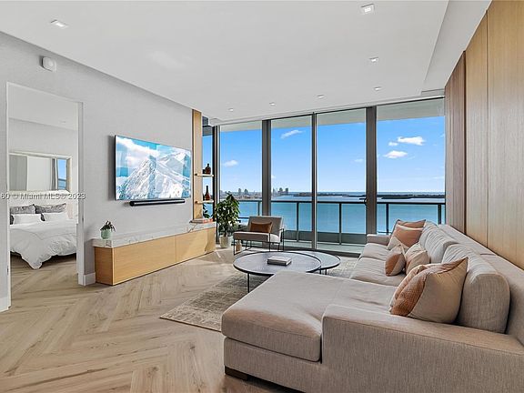 3rd image of 1331 Brickell Bay Dr APT 2903