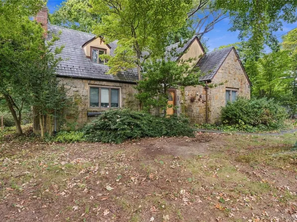 116 Huntington Road, Port Washington, NY 11050