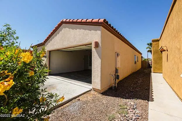 2768 N Bell Hollow Pl