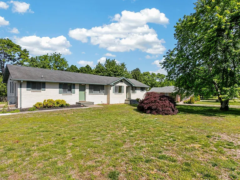 218 Cumberland Cir #1 — Photo 30