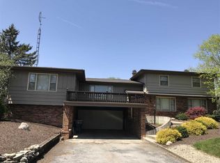 1514 Hunter Rd, Bluffton, IN 46714