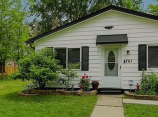 201 Parkdale Ave, Pontiac, MI 48340