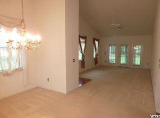 1071 Pebble Ct, Mechanicsburg, PA 17050