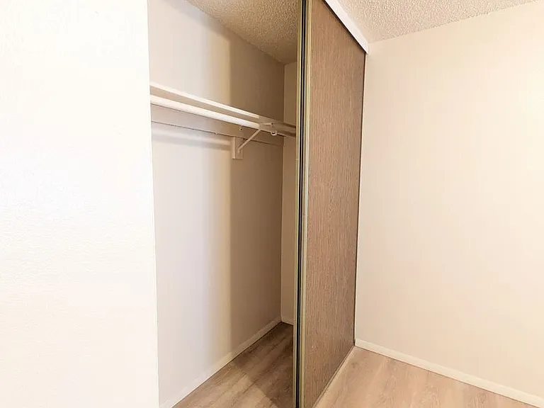 Chelsea Manor Apartments — Photo 41