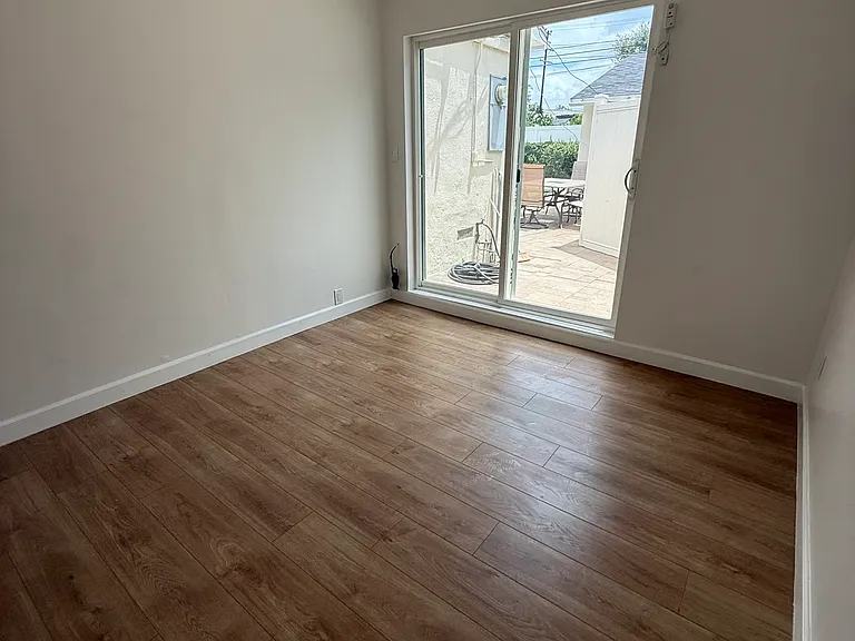 17346 Martha St — Photo 17