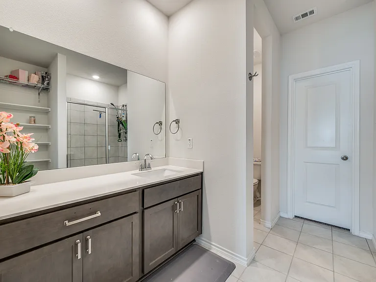 808 Fueller Dr — Photo 14