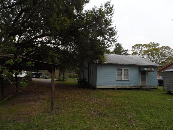 4th image of 216 Demoruelle St