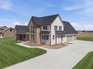 16765 W Hickory Cir, Goddard, KS 67052