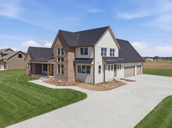 16765 W Hickory Cir, Goddard, KS 67052