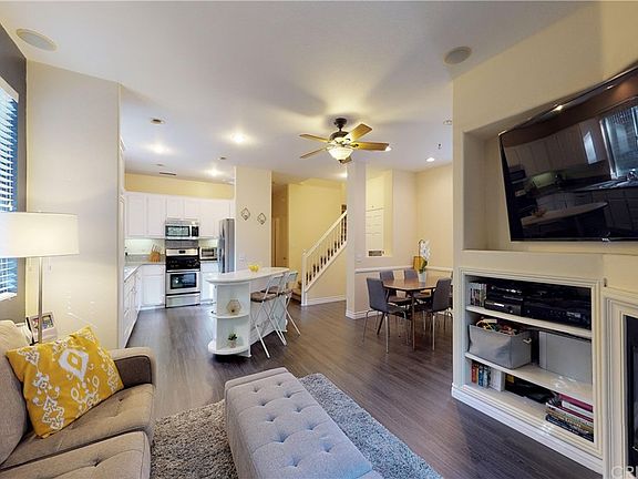 3rd image of 28354 Mayfair Dr