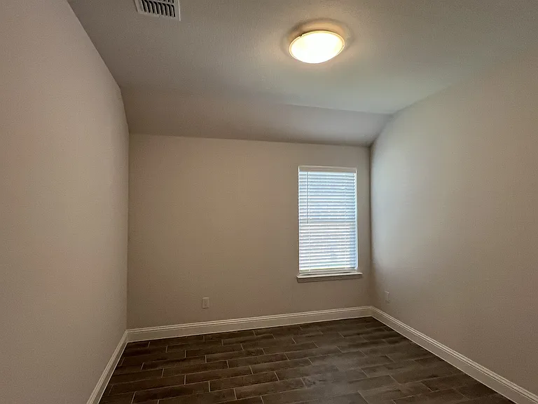 712 Palazzo Pl — Photo 21