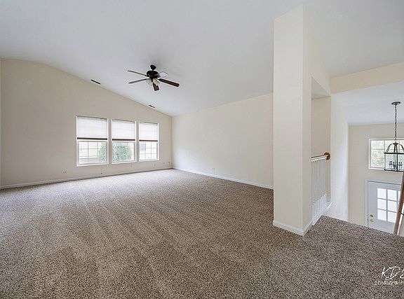 4th image of 3106 Bromley Ln #3106