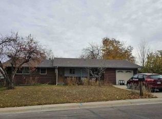 2512 Newcombe St, Lakewood, CO 80215