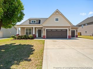 343 Fountain Grove Dr, Raeford, NC 28376