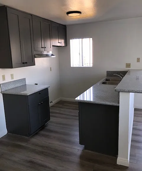 1201 N. Mansfield Ave. — Photo 9