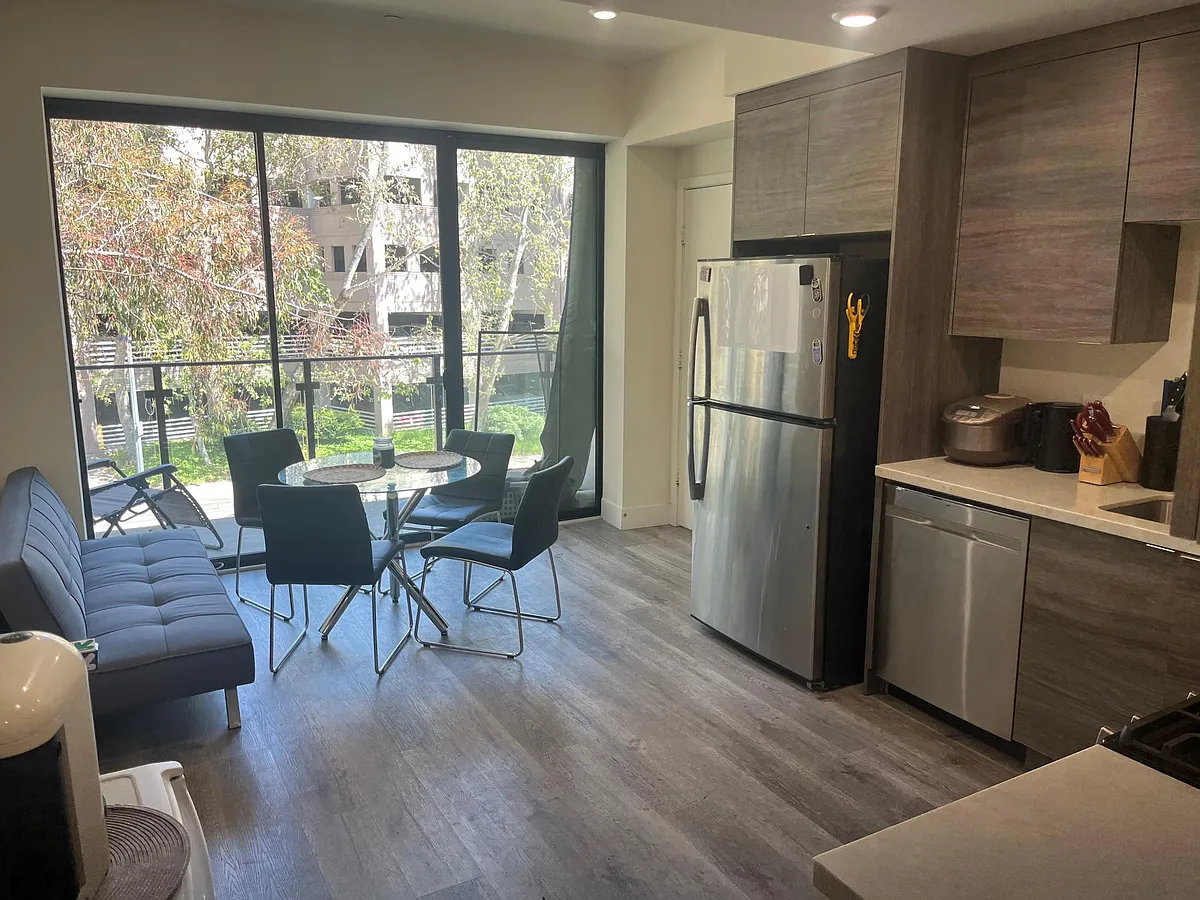 705 Gayley Ave Apt 301, Los Angeles, CA 90024 HotPads
