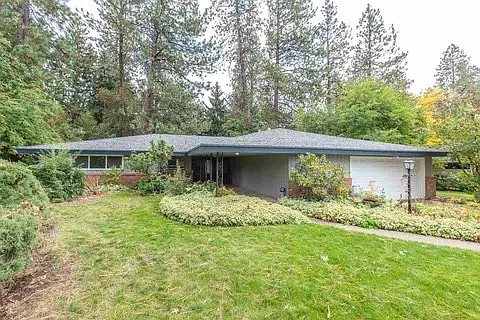 4707 S Helena St — Photo 14
